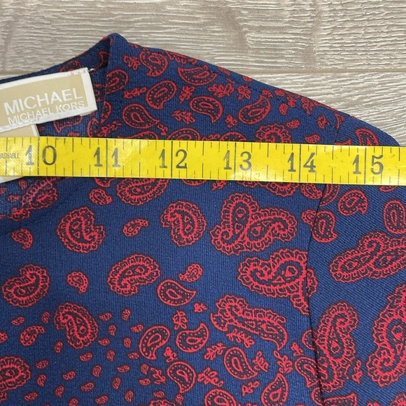 NWOT MICHAEL Michael Kors Short Sleeve Blouse Smocked Hem Navy Paisley Print M - Picture 5 of 16